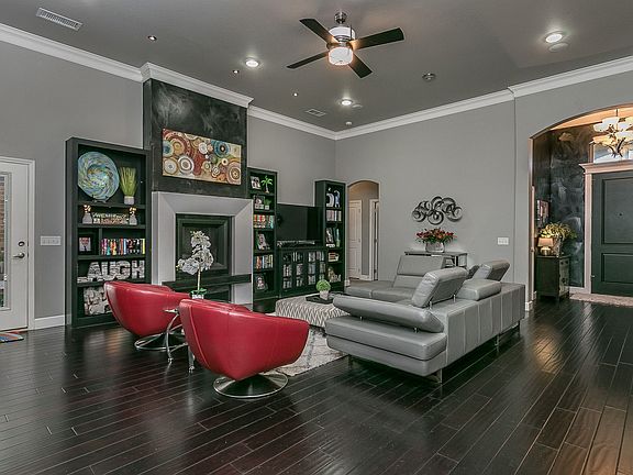 4th image of 7904 Clearmeadow Dr