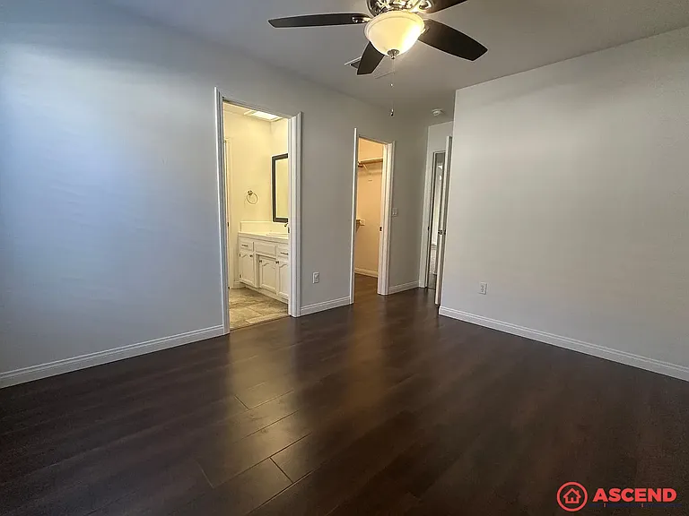 10407 Loughton Ave — Photo 15