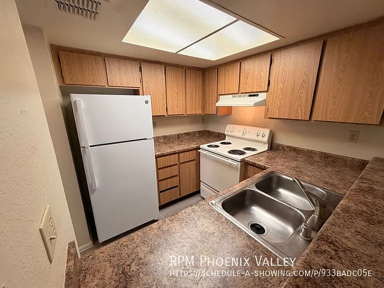 Parkside Apartments — Photo 75