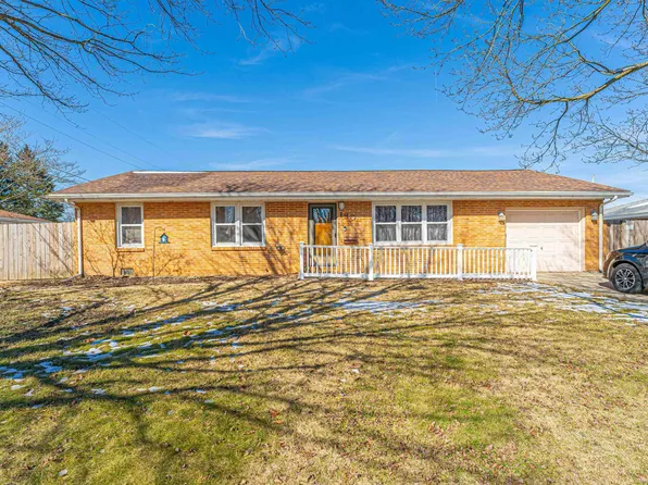 180 Regent St, Lincoln, IL 62656