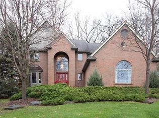 3741 Creekside Ct, Ann Arbor, MI
