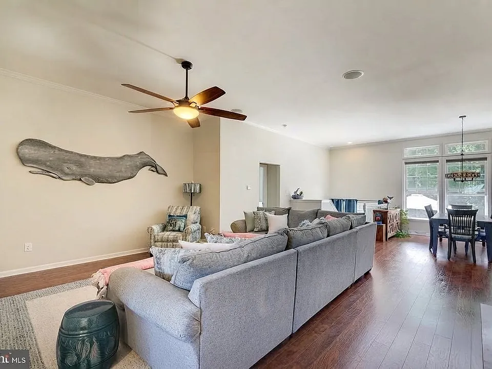 128 S High Meadow Dr