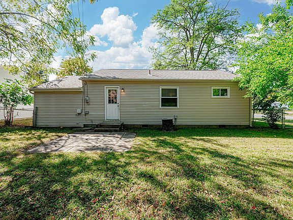 5th image of 1440 Coronet Dr