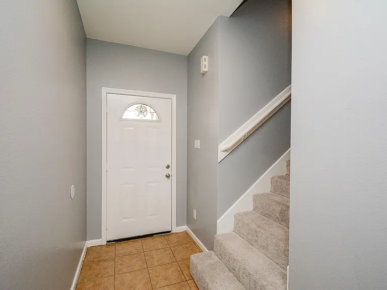 6418 Waldron Dr #B — Photo 2