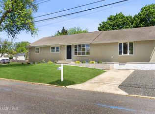 712 W Lawn Dr, Neptune, NJ 07753