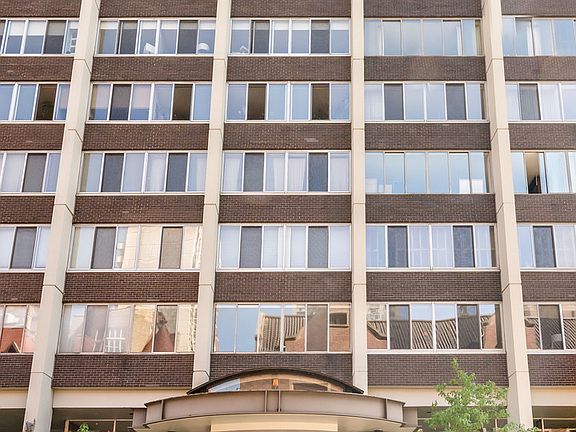 2nd image of 1 E Schiller St APT 6D