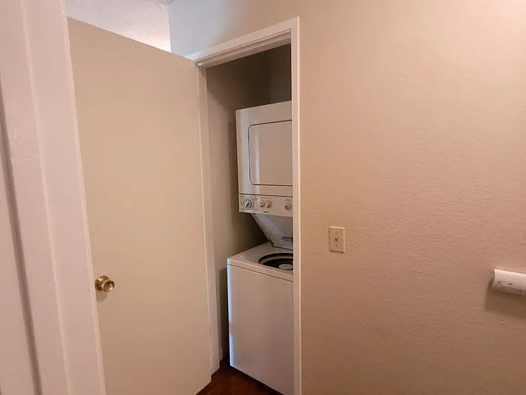3941 Madison Ave #200 — Photo 28