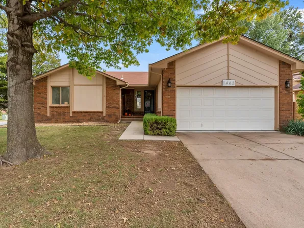 1462 N Parkridge St, Wichita, KS 67212
