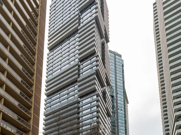 55 Charles St E, Toronto, ON