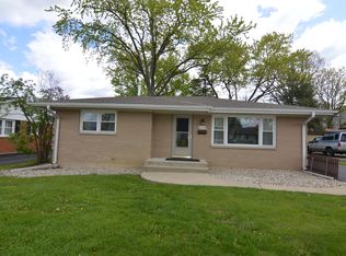 426 Brown St, Wauconda, IL 60084