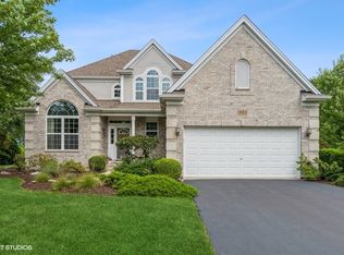 945 Carmen Rd, Sugar Grove, IL 60554