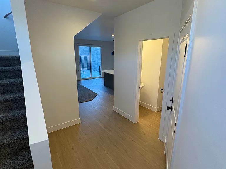 1855 Livy Ln #MAIN — Photo 3