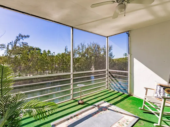 3660 NE 166th Street #312, North Miami Beach, FL 33160