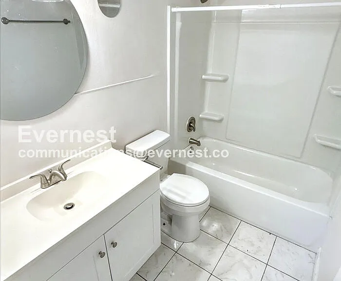 260 Sadonia Ave — Photo 6