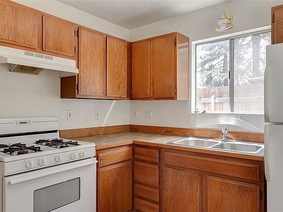 4th image of 1017 Greenway Dr #C