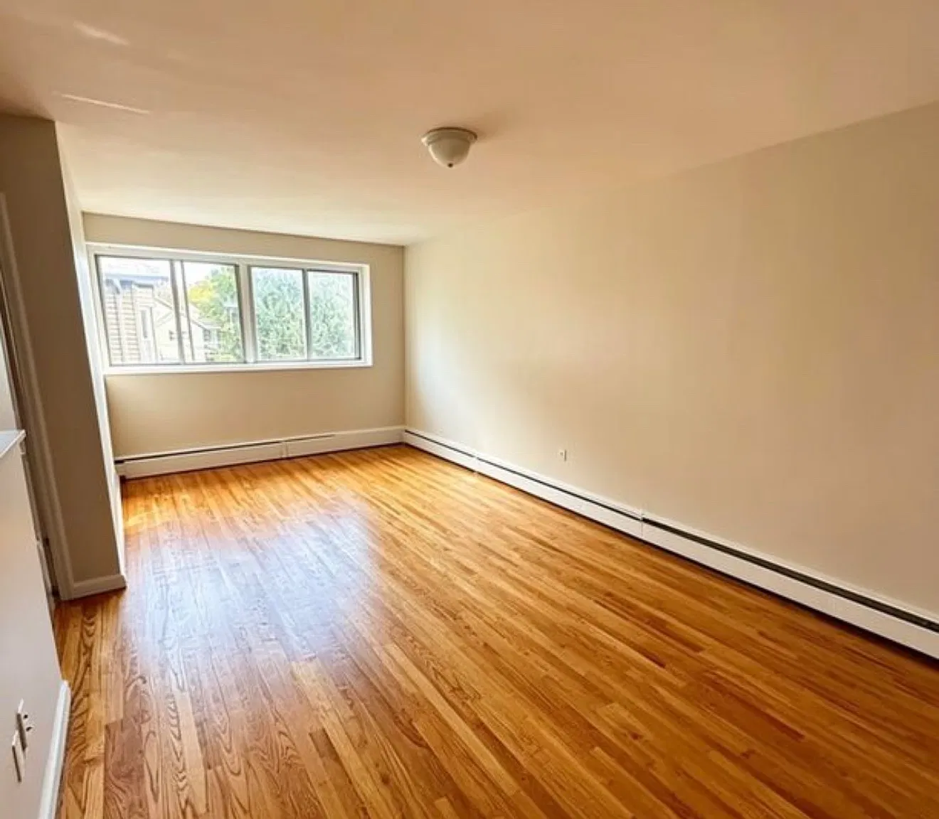 1 bed, $1,500 — Photo 1