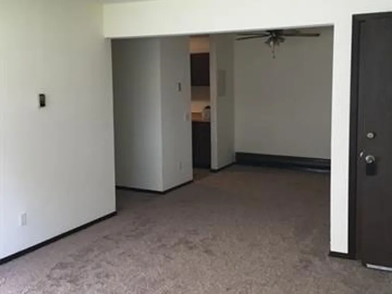 212-214 Sunset Ln — Photo 21