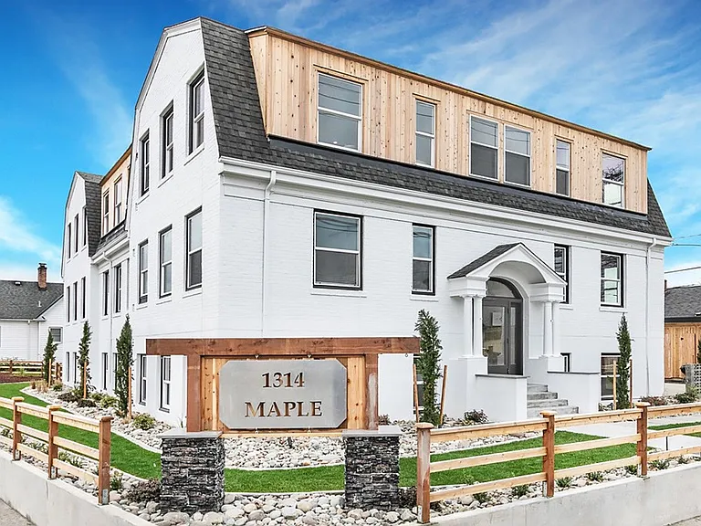 Maple Apartments — Photo 43