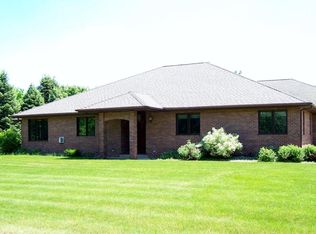 1014 C Club Ln, Spencer, IA 51301