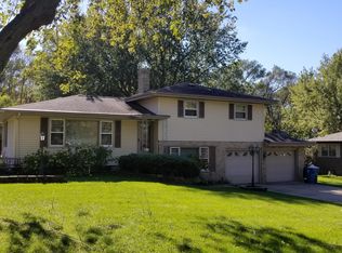 3036 Thresa Dr, Stevensville, MI 49127
