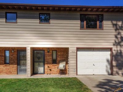 743 Plum Tree Ln, Rapid City, SD, 57702