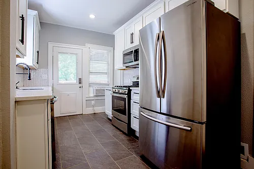 121 E Norwood Ct Photo 1