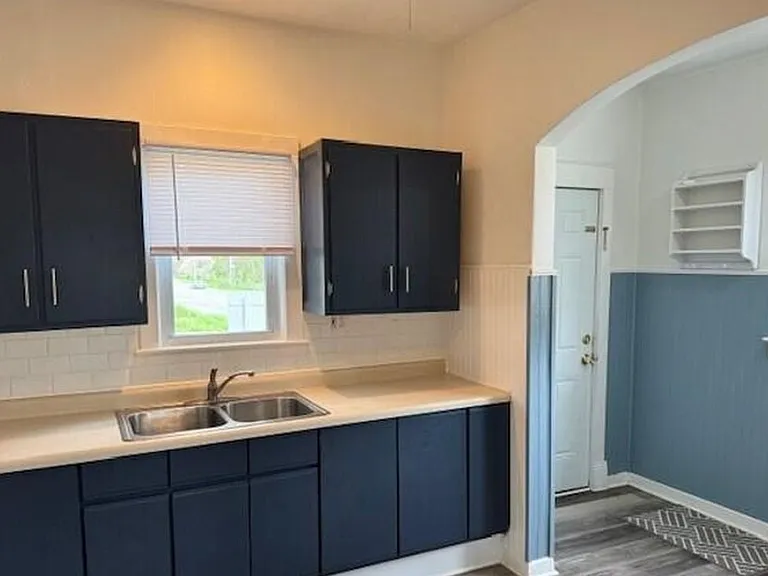 327 S Magnolia Ave — Photo 5