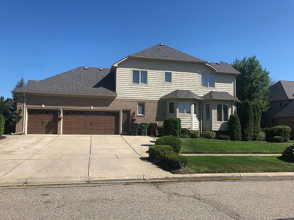 1st image of 55774 Nicholas Dr
