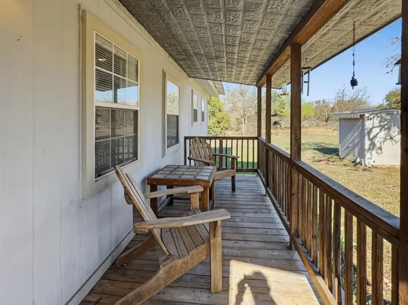 230 Farm To Market Rd #1283, Pipe Creek, TX 78063