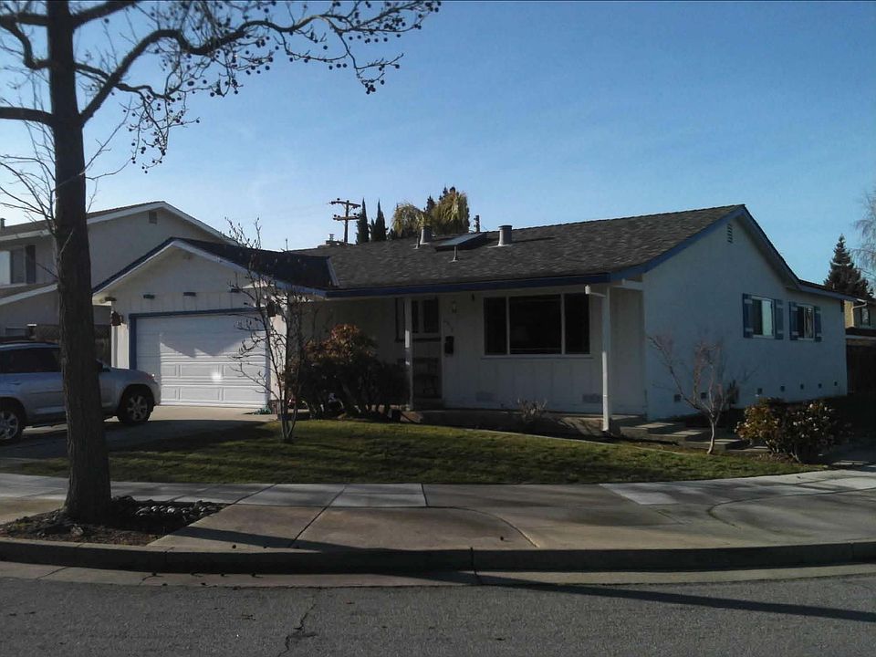 1st image of 1517 Hallbrook Dr