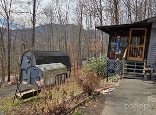 17 Shena Dr, Waynesville, NC 28785