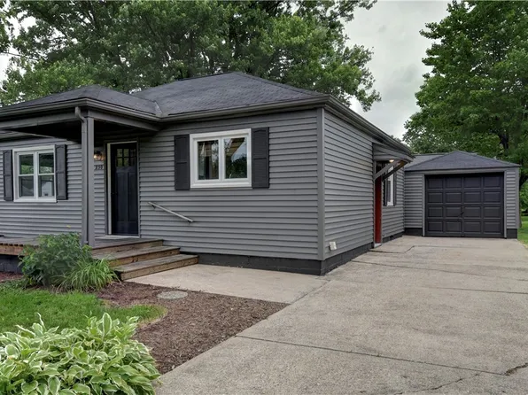 230 5th St SW, Sugarcreek, OH 44681