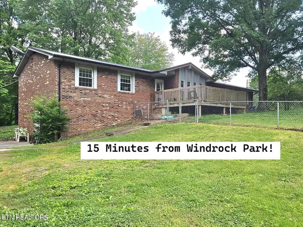 200 Sweet Ln, Clinton, TN 37716