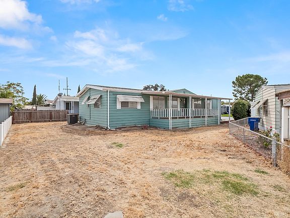3rd image of 860-85 E Grangeville Blvd