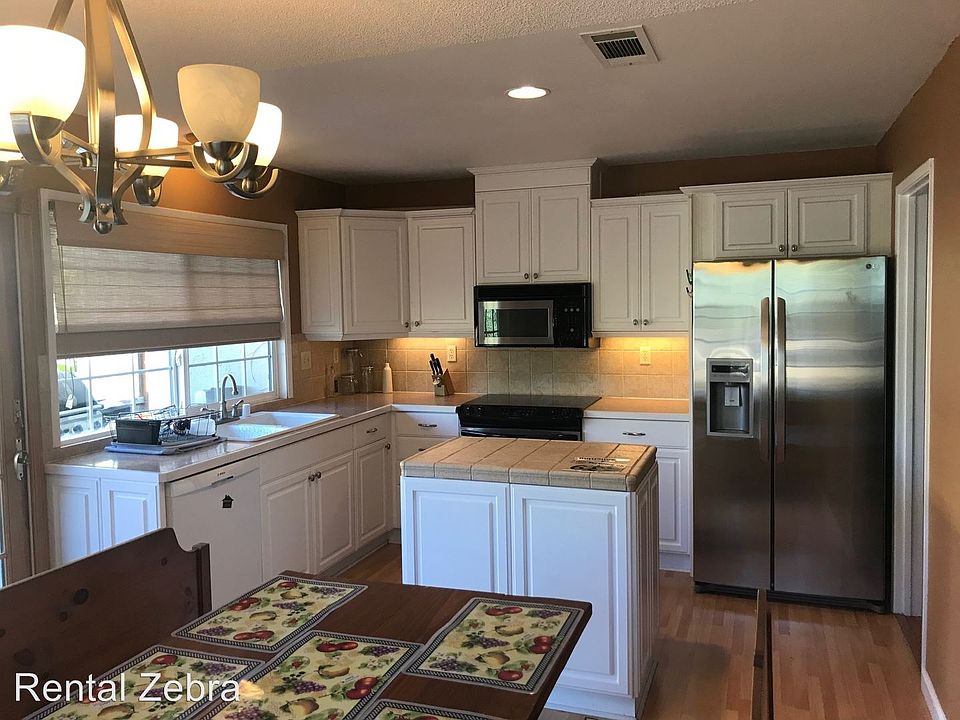 1st image of 639 El Portal Dr