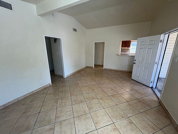 3rd image of 1761 Tulane Ave