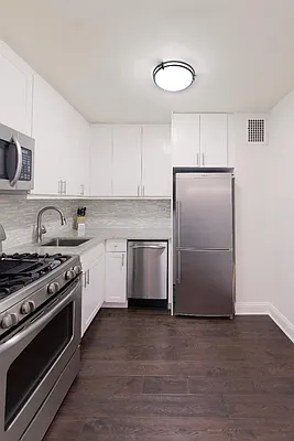 Sold by Real Direct | media 3