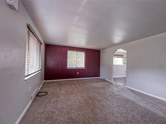 5th image of 433 Sleepy Hollow Rd