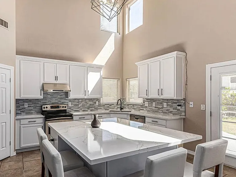 3519 E Tonto Dr — Photo 6