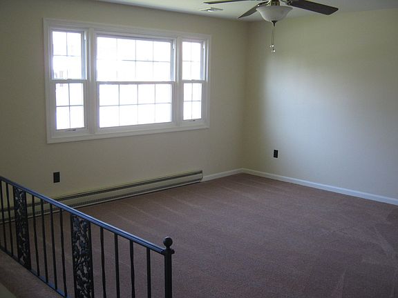 Living Room 14-0 X 14-4