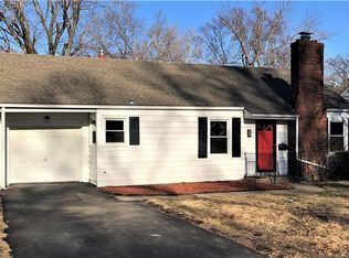 5233 Alder Dr, Roeland Park, KS 66205