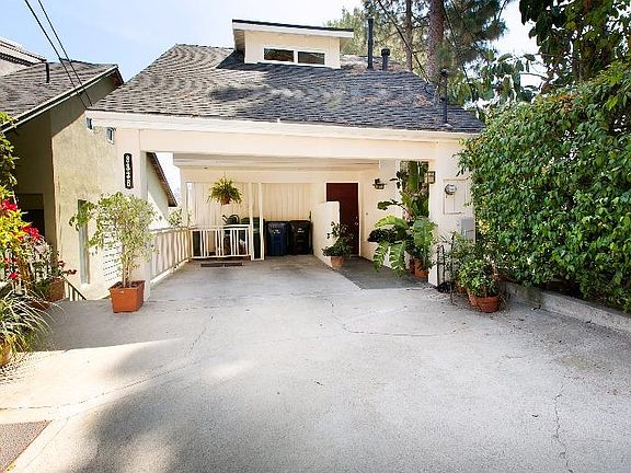 5th image of 8836 Lookout Mountain Ave