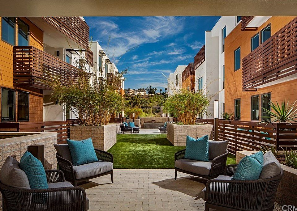1st image of 6030 S Seabluff Dr #320