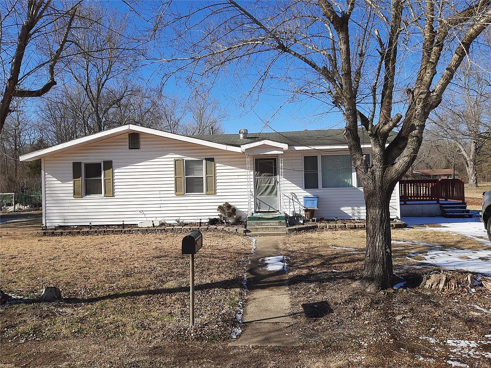 1st image of 402 Legion Park Rd