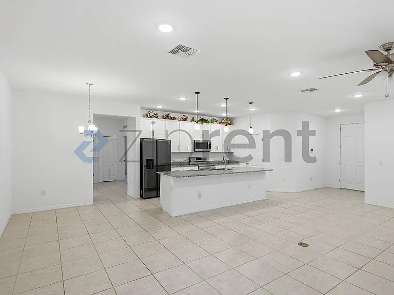 177 Castile Ct — Photo 10