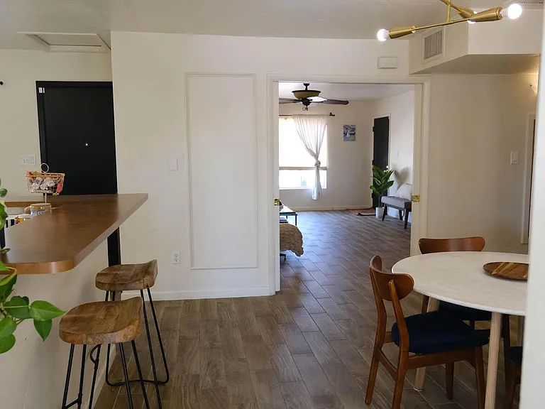 3721 E Sheridan St — Photo 15