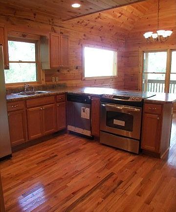 5th image of 71 Crescent Creek Dr