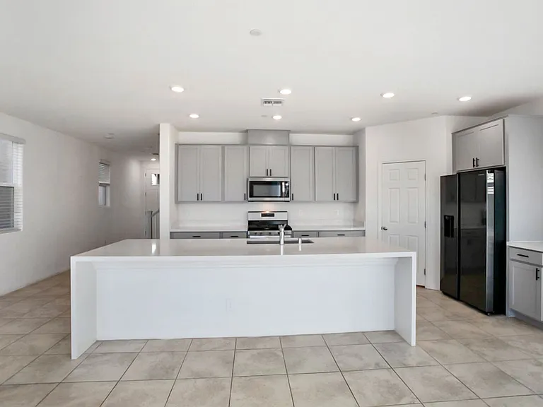 3151 Segesta Ave — Photo 8