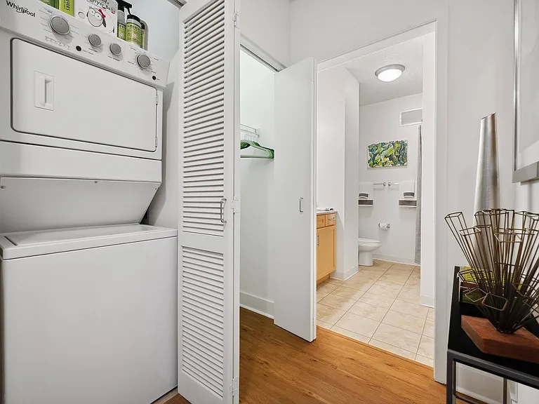 900_interior_laundry