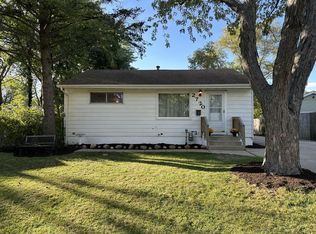 2720 Iroquois Rd, Waukegan, IL 60087